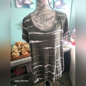 A New Approach Women's Top gently used Sz L